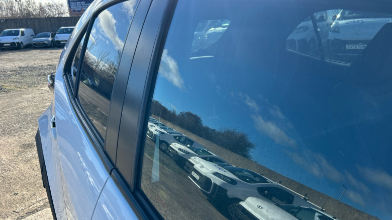 Toyota Yaris Cross 1.5 Hybrid Design 5dr CVT Hybrid Estate